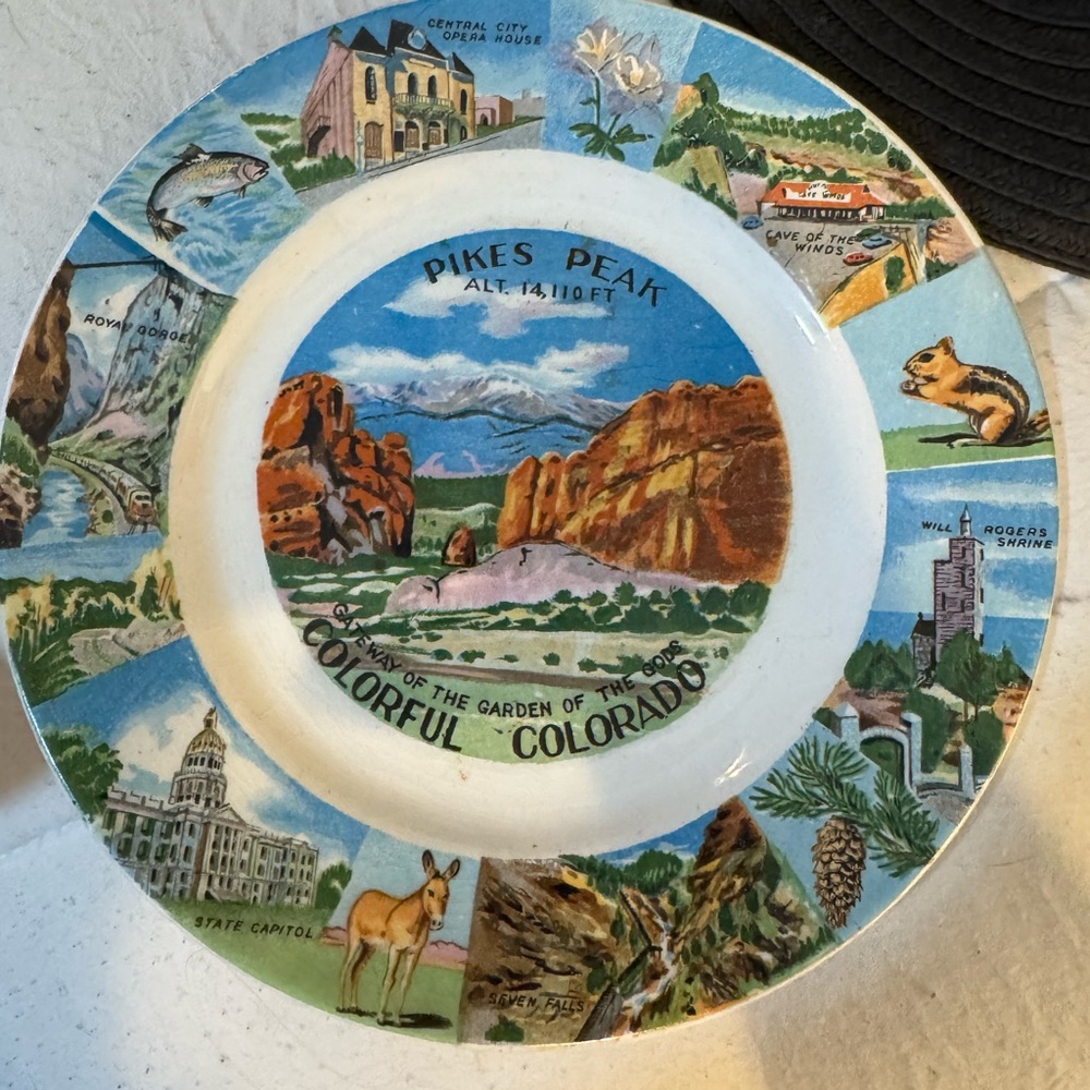 Vintage Pike Peak Colorful Colorado Souvenir Plate